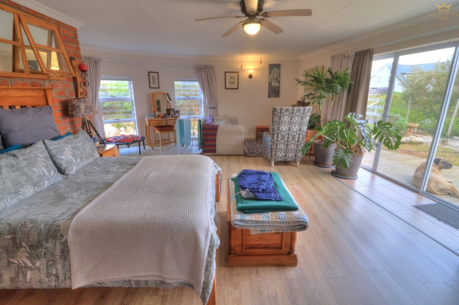 4 Bedroom Property for Sale in Bettys Bay Western Cape